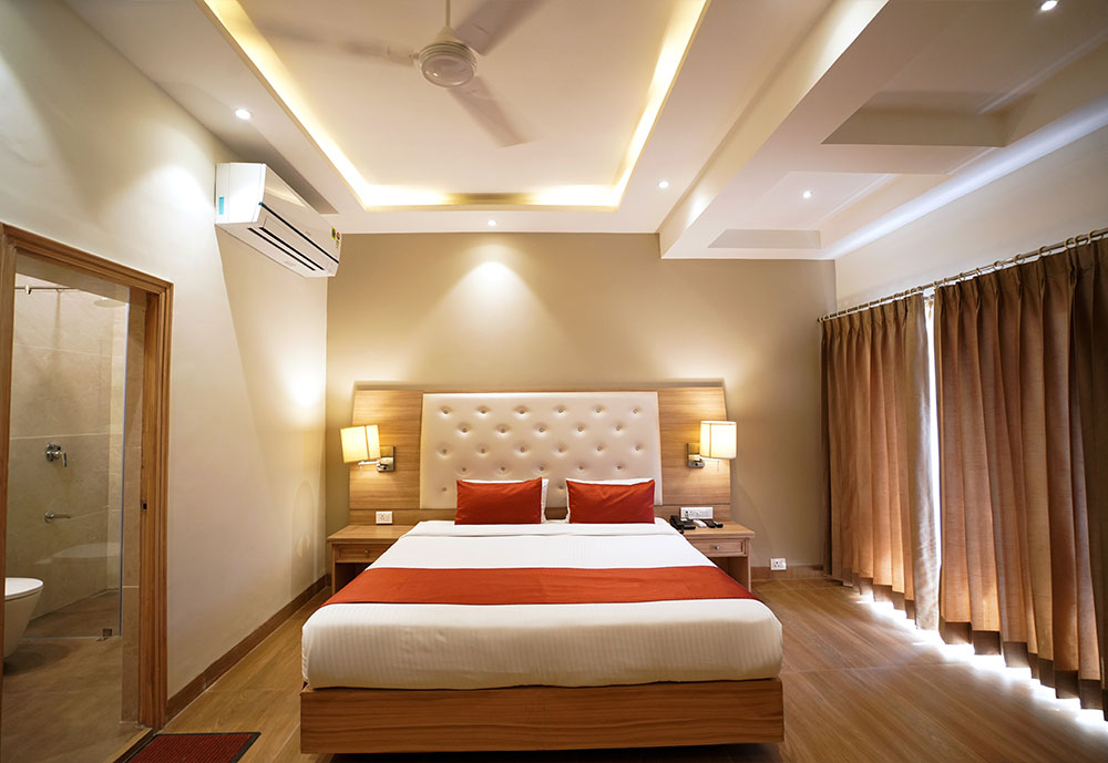 Super Premiere Room
